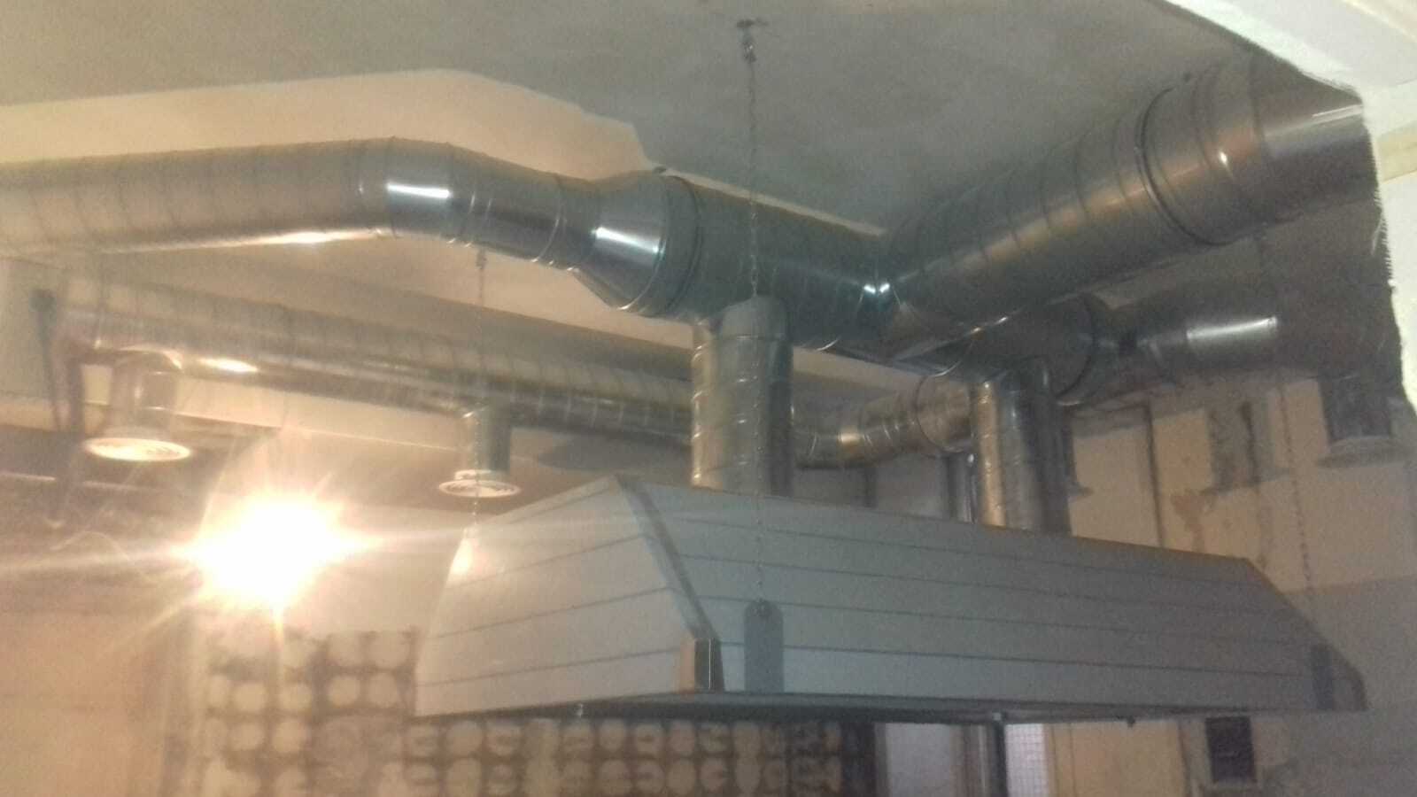Foto 1 Impianti areazione grandi cucine